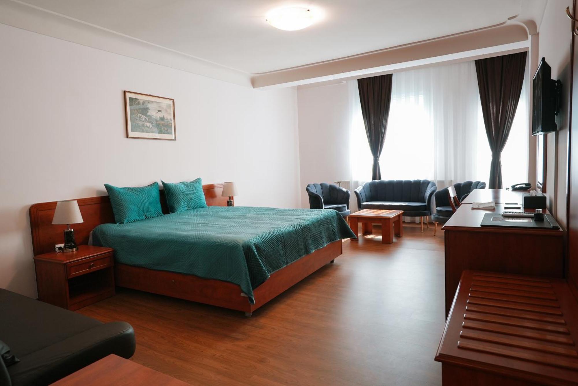 Hotel Gold Inn Peje Buitenkant foto